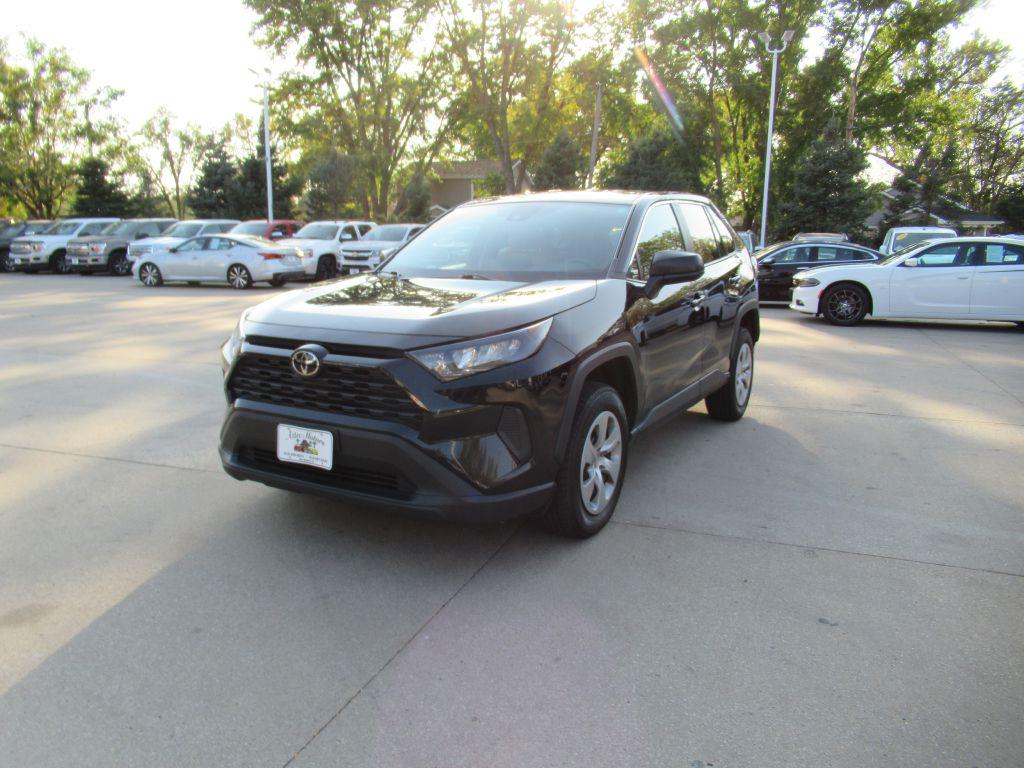 photo of 2022 TOYOTA RAV4 LE