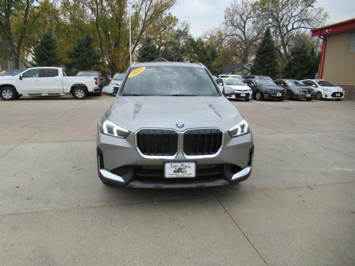 2023 SILVER BMW X1 XDRIVE28I (WBX73EF08P5) with an 2.0L engine, Automatic transmission, located at 908 SE 14th Street, Des Moines, IA, 50317, (515) 281-0330, 41.580303, -93.597046 - Photo#1