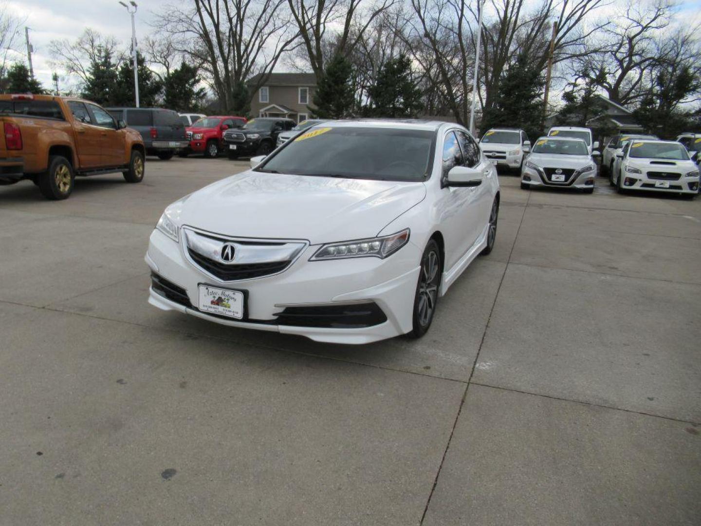 2017 WHITE ACURA TLX TECH (19UUB3F57HA) with an 3.5L engine, Automatic transmission, located at 908 SE 14th Street, Des Moines, IA, 50317, (515) 281-0330, 41.580303, -93.597046 - Photo#0