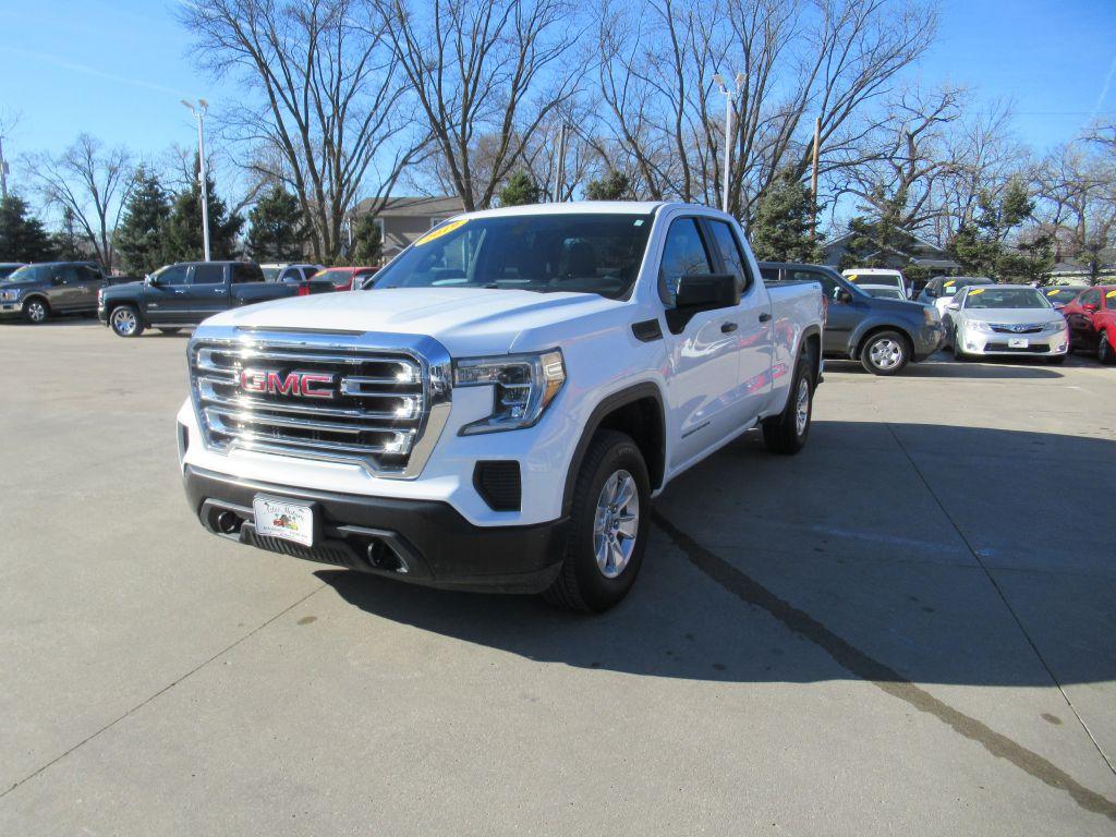 photo of 2019 GMC SIERRA EX-CAB SLT