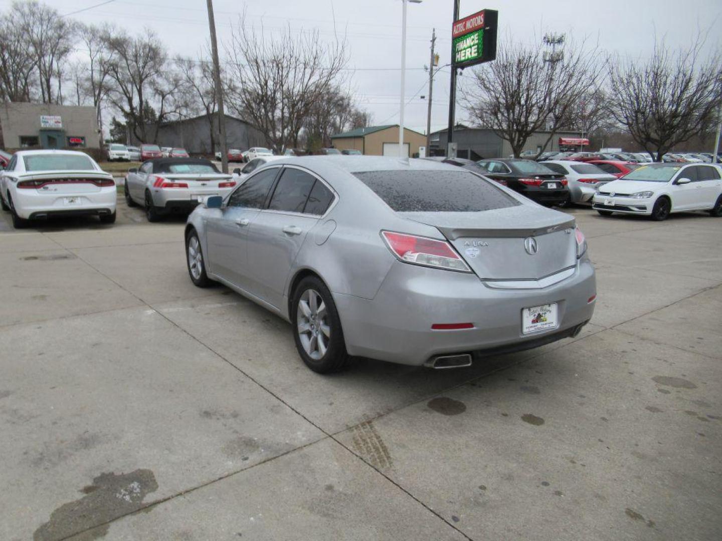 2012 SILVER ACURA TL (19UUA8F53CA) with an 3.5L engine, Automatic transmission, located at 908 SE 14th Street, Des Moines, IA, 50317, (515) 281-0330, 41.580303, -93.597046 - Photo#6