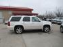 2012 WHITE CHEVROLET TAHOE 1500 LTZ (1GNSKCE06CR) with an 5.3L engine, Automatic transmission, located at 908 SE 14th Street, Des Moines, IA, 50317, (515) 281-0330, 41.580303, -93.597046 - Photo#3