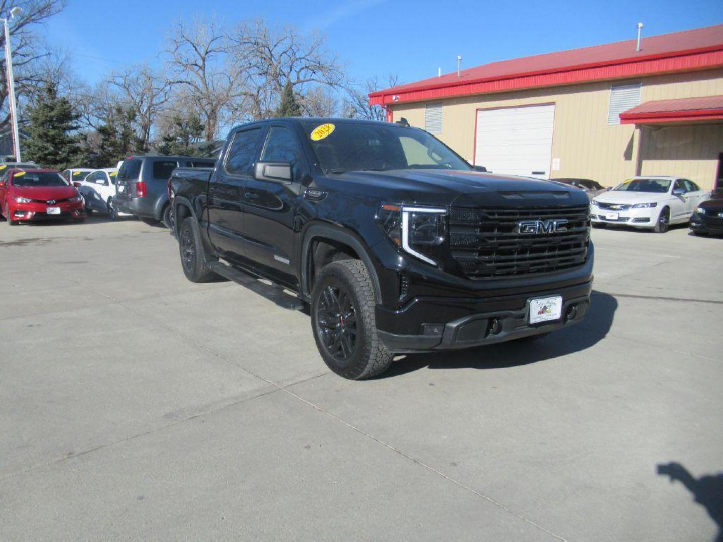 2023 BLACK GMC SIERRA 1500 ELEVATION (1GTUUCED9PZ) with an 5.3L engine, Automatic transmission, located at 908 SE 14th Street, Des Moines, IA, 50317, (515) 281-0330, 41.580303, -93.597046 - Photo#2