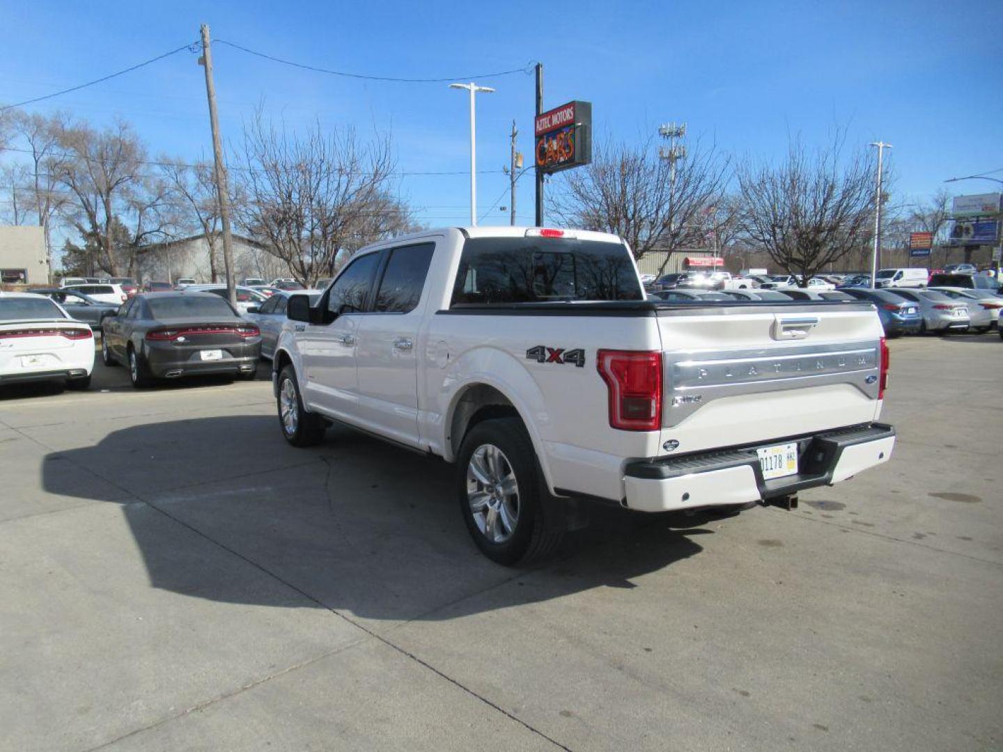 2017 WHITE FORD F150 SUPERCREW PLATINUM (1FTEW1EGXHF) with an 3.5L engine, Automatic transmission, located at 908 SE 14th Street, Des Moines, IA, 50317, (515) 281-0330, 41.580303, -93.597046 - Photo#6