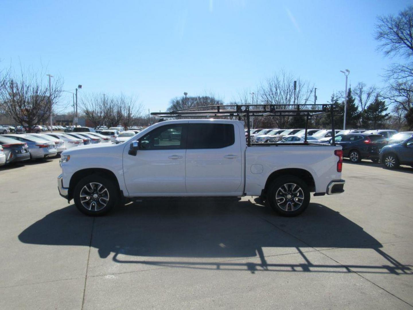 2022 WHITE CHEVROLET SILVERADO LTD 1 LT-L (3GCPYJEK2NG) with an 2.7L engine, Automatic transmission, located at 908 SE 14th Street, Des Moines, IA, 50317, (515) 281-0330, 41.580303, -93.597046 - Photo#7