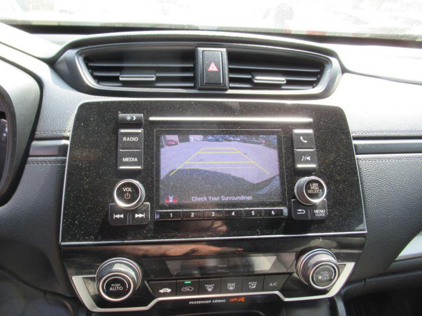 2017 SILVER HONDA CR-V LX (5J6RW6H39HL) with an 2.4L engine, Continuously Variable transmission, located at 908 SE 14th Street, Des Moines, IA, 50317, (515) 281-0330, 41.580303, -93.597046 - Photo#21